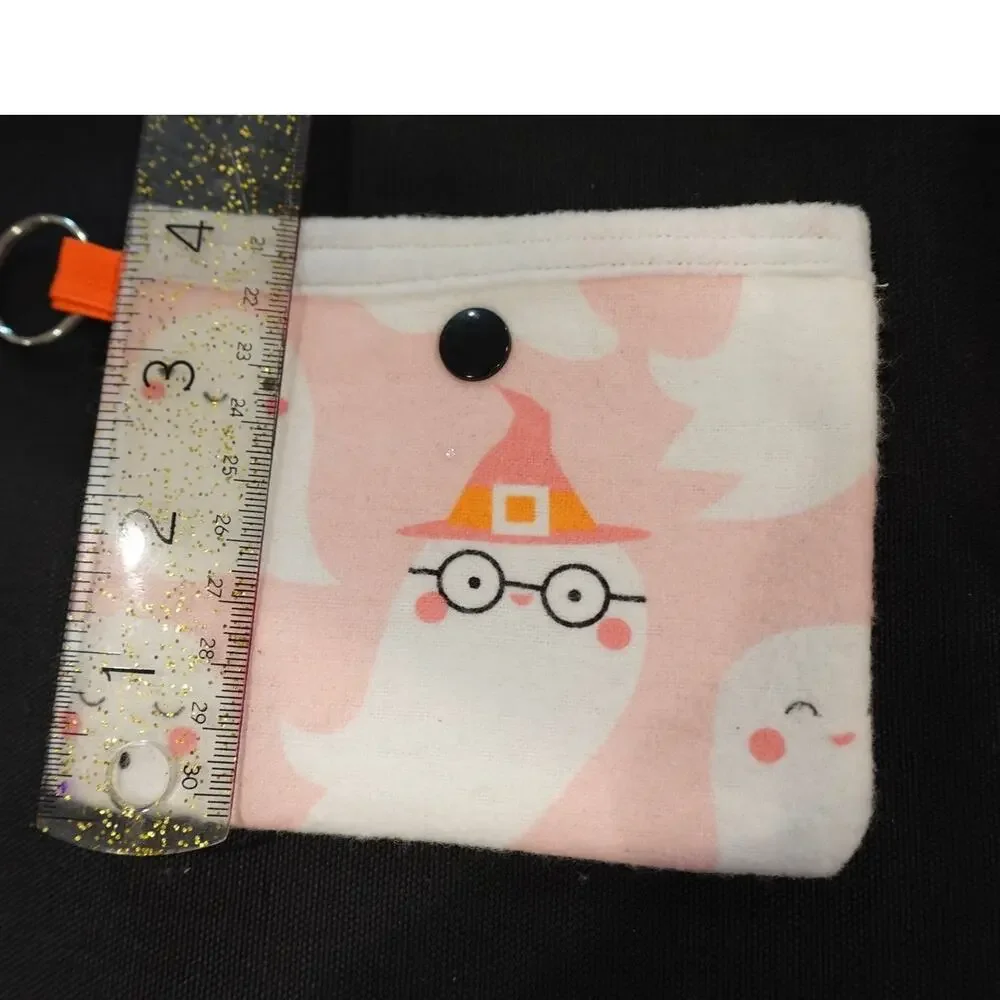 Ghostly Cute! - Set of 4 snap pouche key ring / ANYTHING holders!